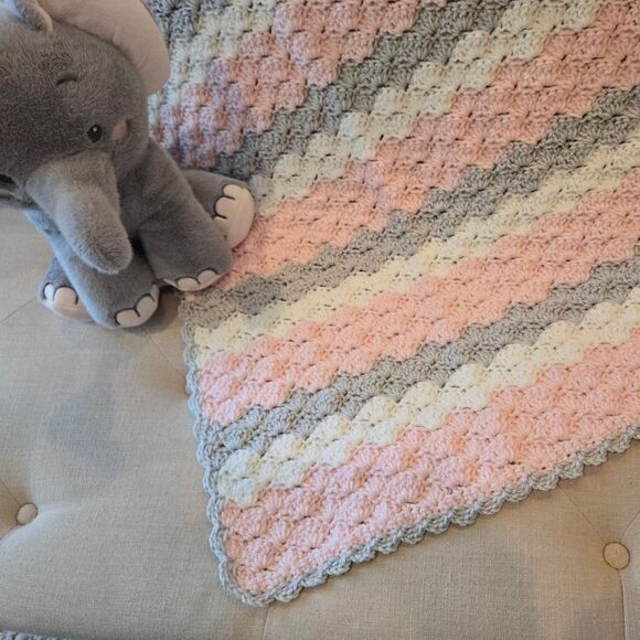 NEW Crochet Baby Blanket in Pink, Gray, and White HANDMADE BY SELLER 36 X 35 In - Picture 3 of 6